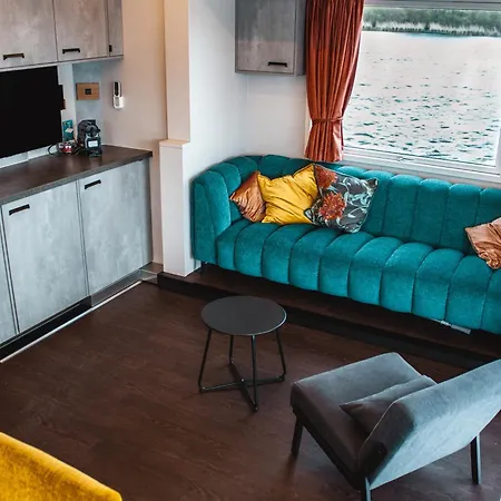 Holiday home Moonrooms - Luxus Hausboot *